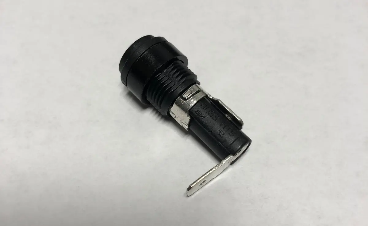 0056878  Fuse Holder .25 Rt Ang Qc Cpp Gen 1