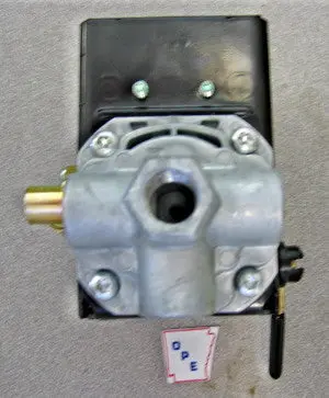 034-0094  Pressure Switch Sanborn - Now Use Aope-15009 1