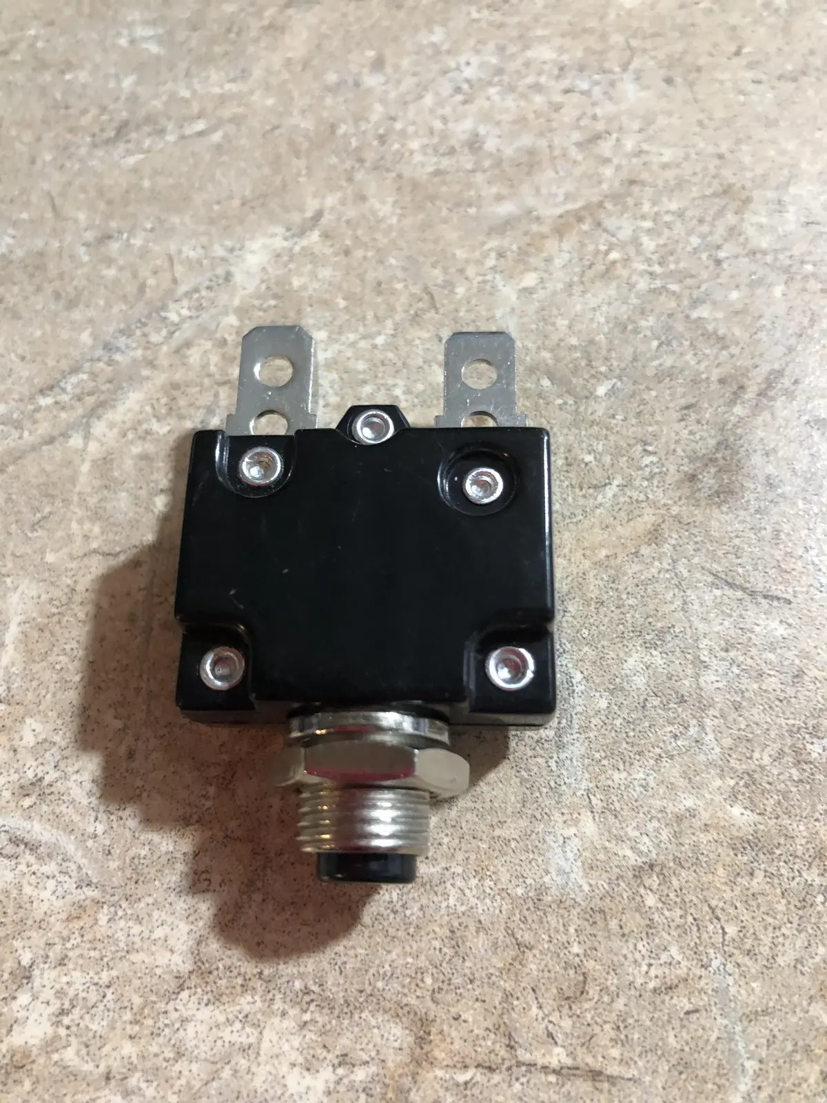 0H03870113 Circuit Breaker 13.5 Amp Generac 1