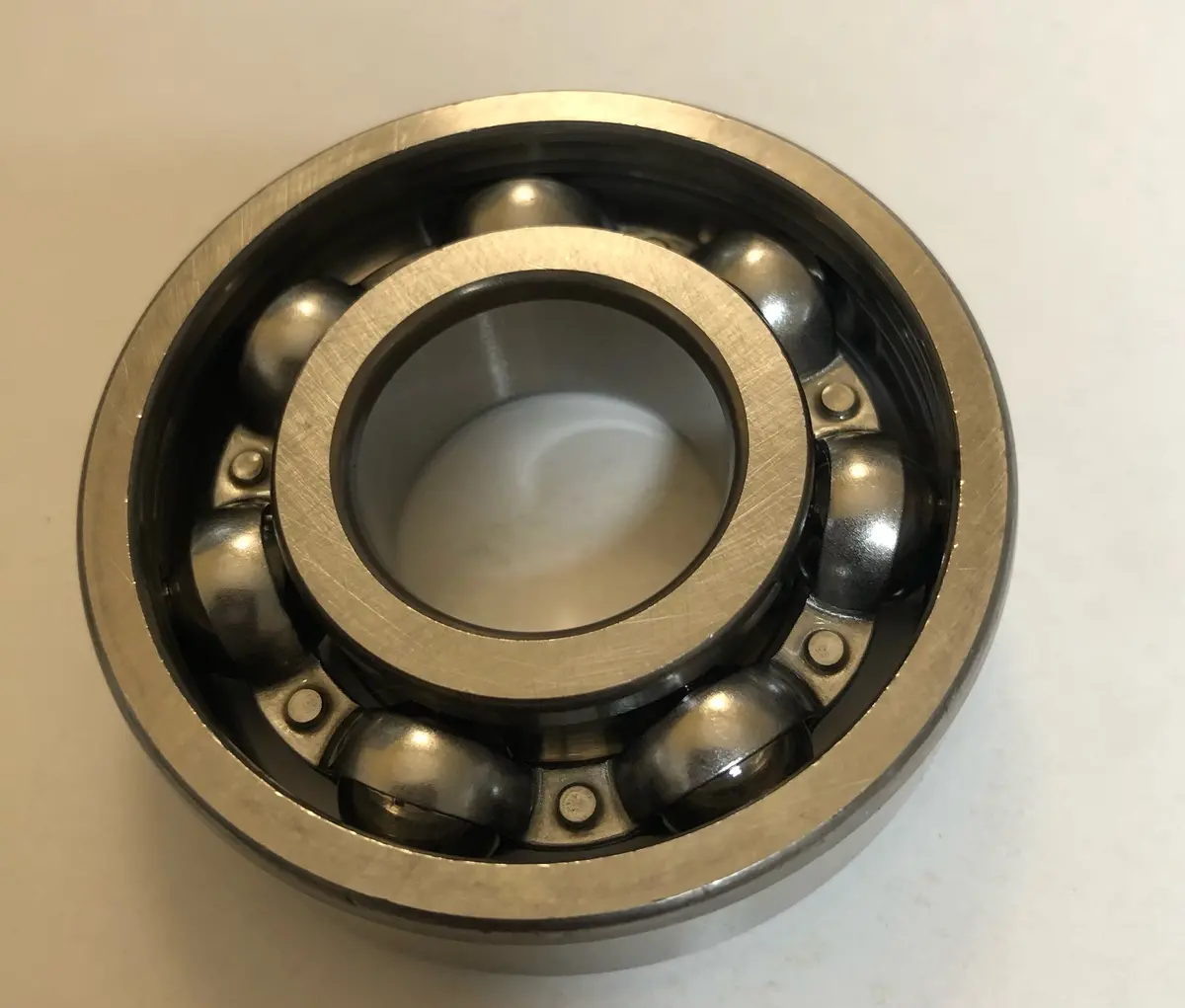 1086 Ball Bearing Giant 1
