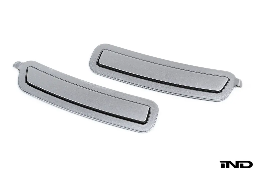 Ind I01 I3 Painted Front Reflector Set 1