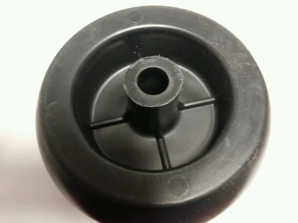 72-135 Deck Roller 1
