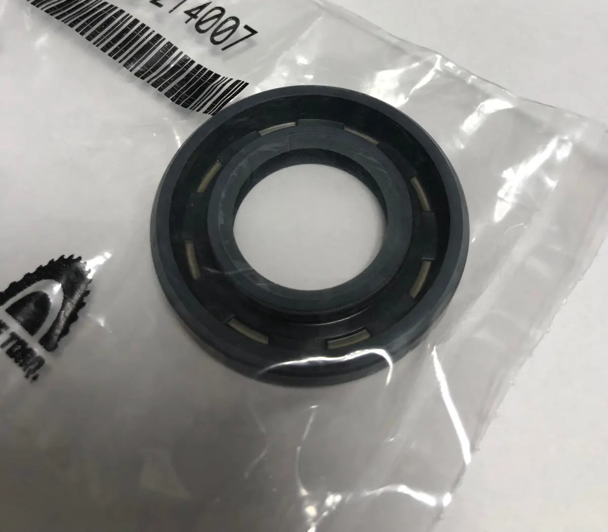 24421214007 Shaft Seal Tc214007 Tuff Torq 1