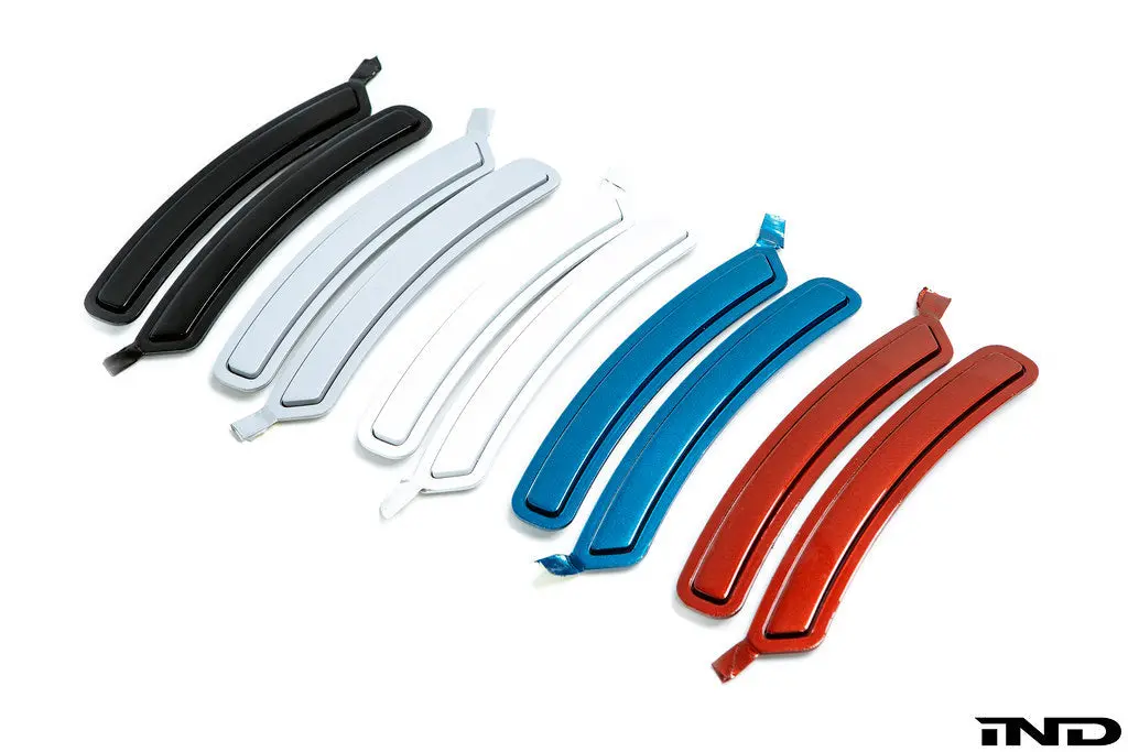 Ind F87 M2 Painted Front Reflector Set 1