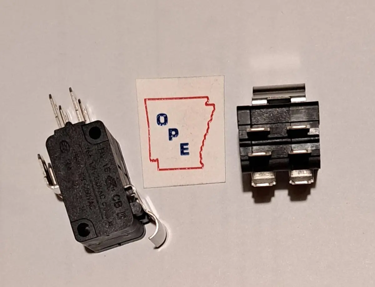 0001 336713821 Micro Switch Ref 103 Two Shown Sold Each Firman Generator Part Fm32 / Wh5 S-000 1