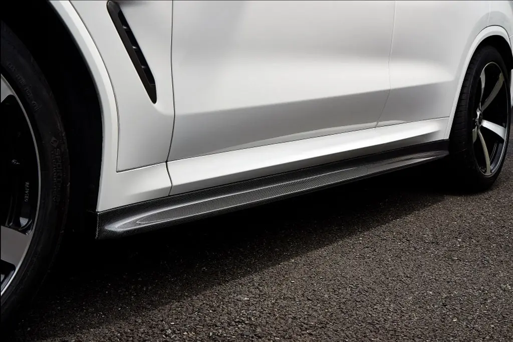 3D Design G01 X3 / G02 X4 Carbon Side Skirts 1