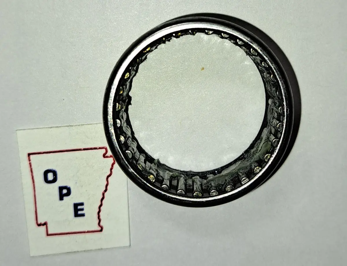 400180001 Ce (400) Front Housing Bearing W/Duster White Hydraulics - Now Use 500180001 934/Wh3 1