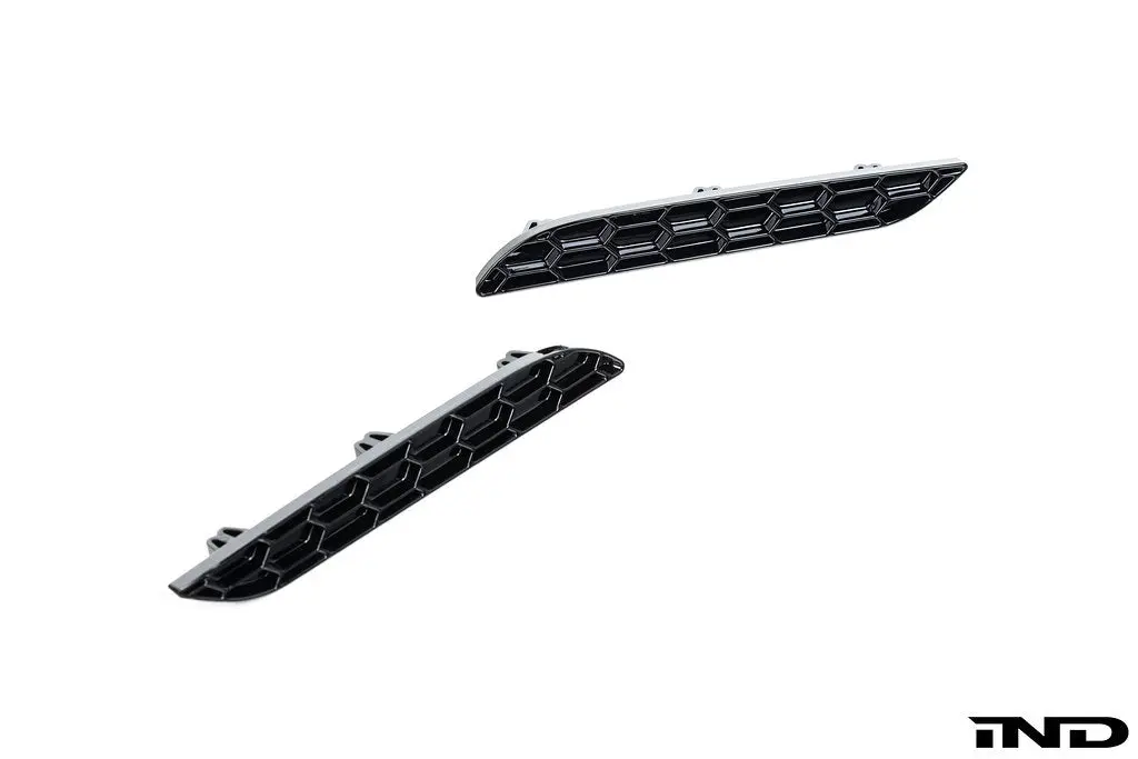 Acexxon G42 2-Series M-Sport Rear Reflector Insert Set - Honeycomb 1