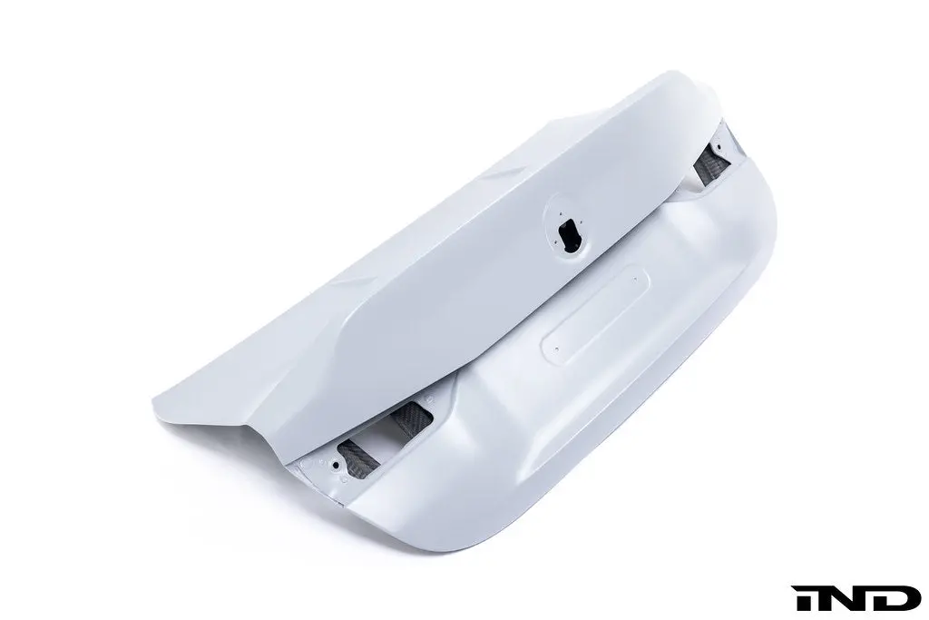 Karbonius G82 M4 Carbon Csl Trunk Lid 1