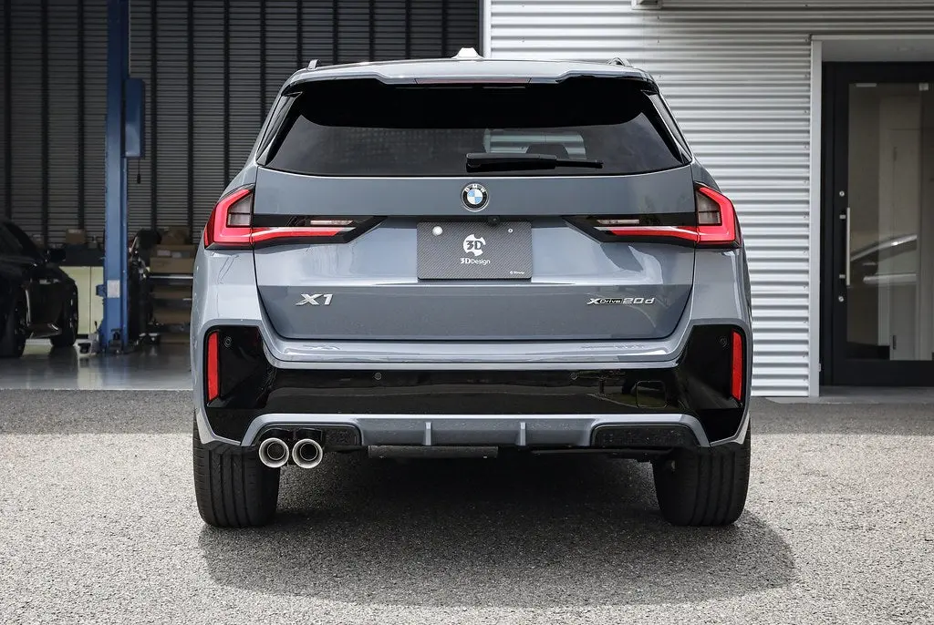 3D Design U11 X1 M-Sport Carbon Rear Diffuser 2 Tip 1
