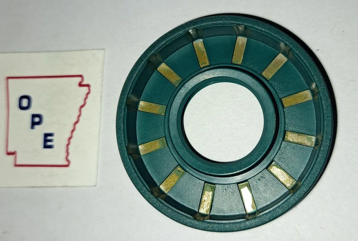 55486   Seal, Lip 17 X 40 X 7 Hnbr  Ref 56 Hydrogear Hg2/Wh3 1