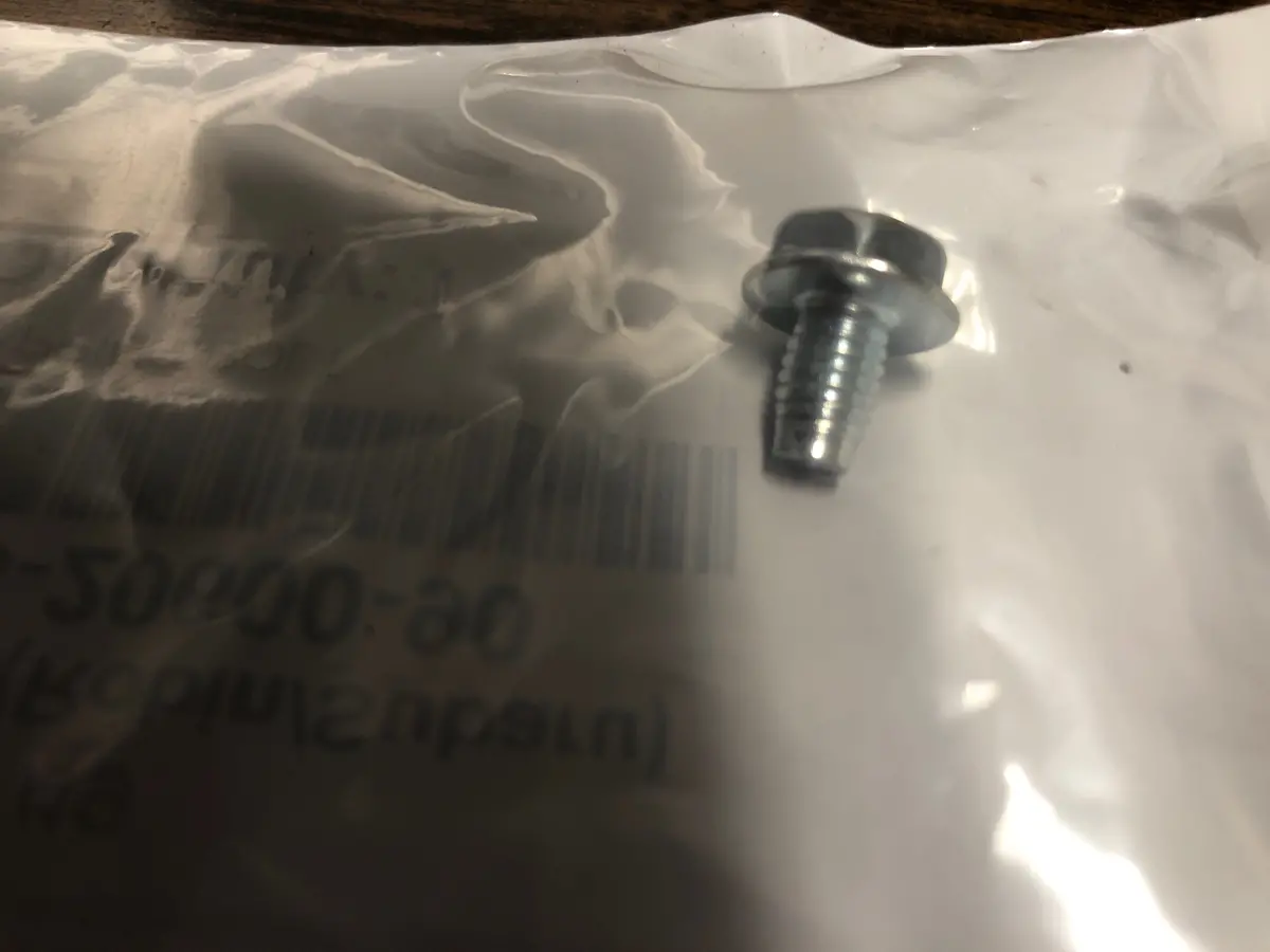 015-20600-90  Tapping Bolt  Robin Subaru Nla 1