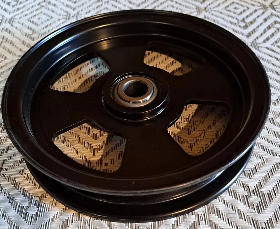 602821 Hustler  Pulley 1