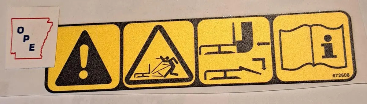 672608 Decal Caution Deck Chute Dixie Chopper W3 1