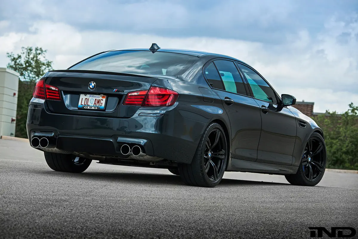 Ind F10 M5 / 5-Series M-Sport Painted Rear Reflector Set 7