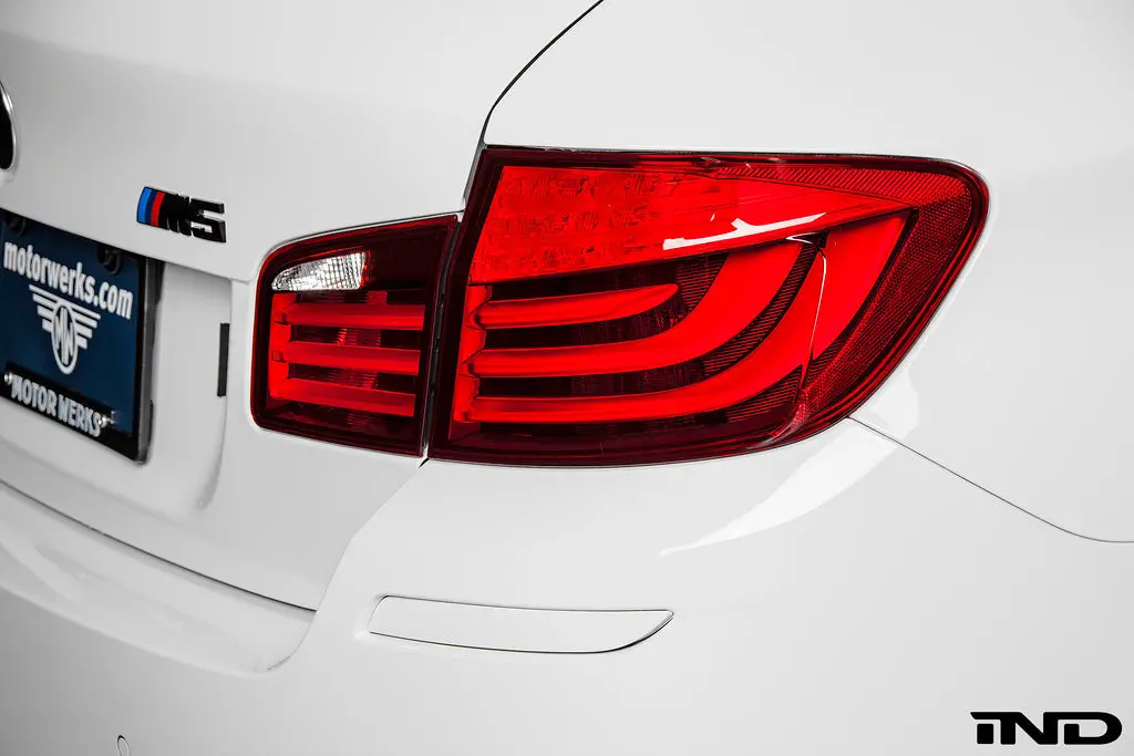 Ind F10 M5 / 5-Series M-Sport Painted Rear Reflector Set 4