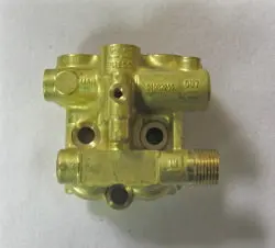 190654Gs   Pump Head    Briggs & Stratton 1