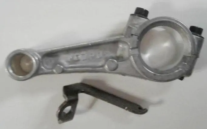 699655 Connecting Rod Briggs And Stratton 1
