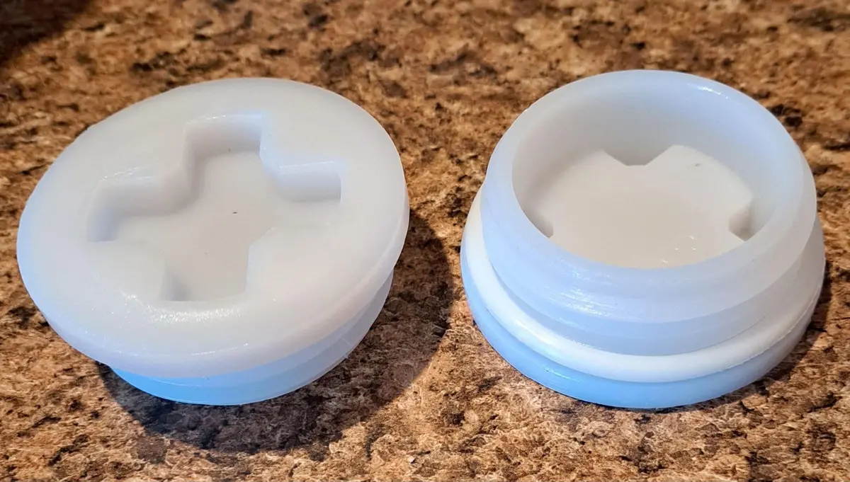 2 Inch Coarse Thread Bung Cap For 55 Gallon Plastic Drum Two Shown, Sold Each Wh3 1