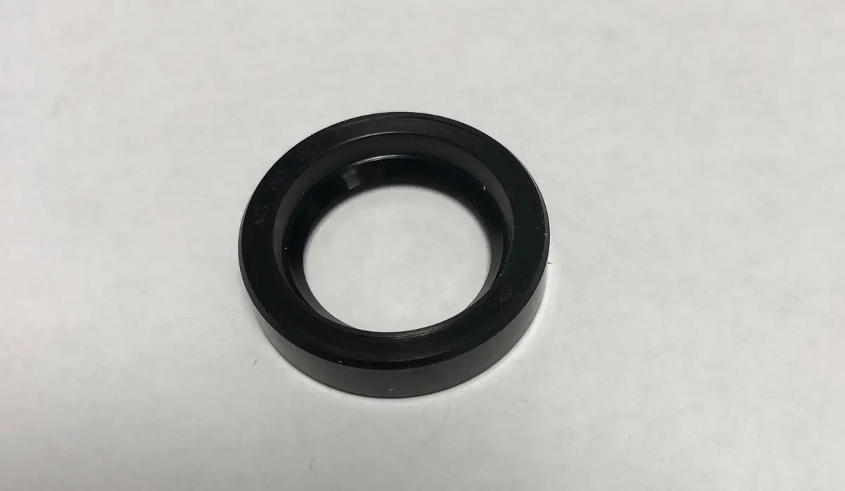 Ca48911/48911 Oil Seal, Crankcase Cat/Ns2/W2 1