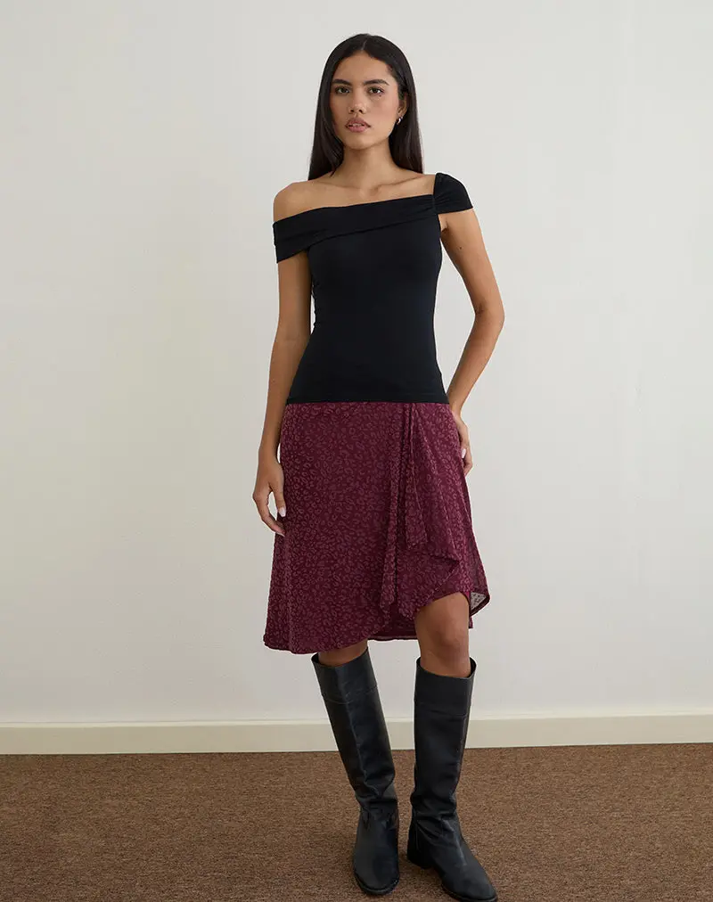Cuthbe Off The Shoulder Twist Top In Black 1