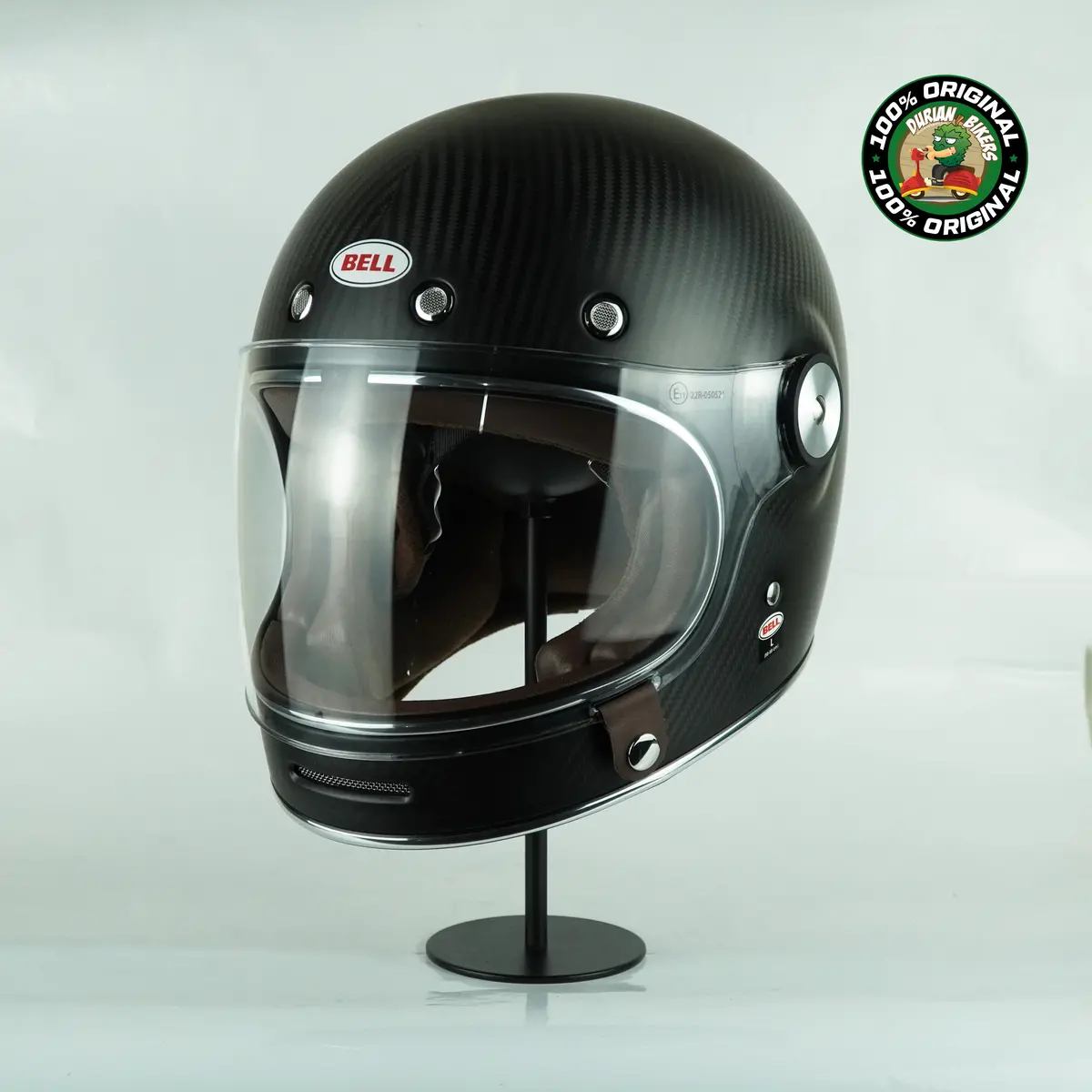 Bell Helmet Bullitt Carbon (Matte Black) 1