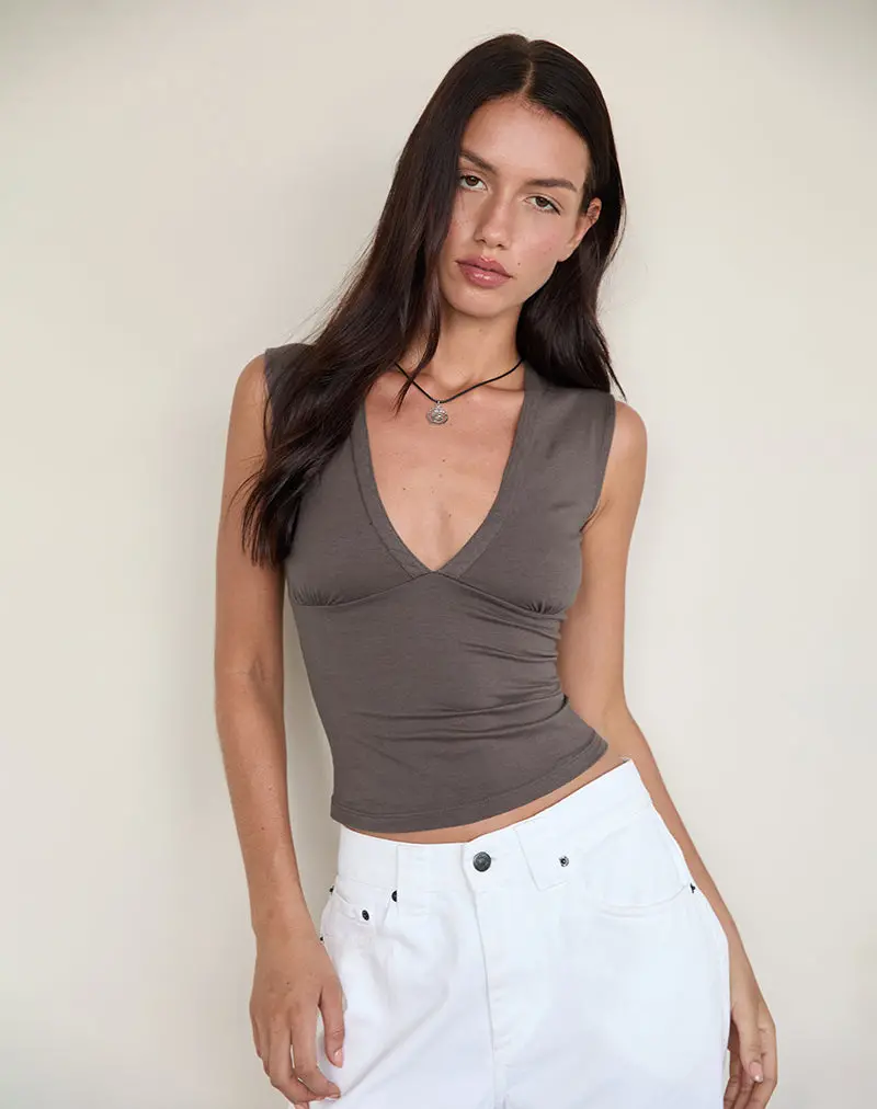 Emberly Plunge Top In Peppercorn 1