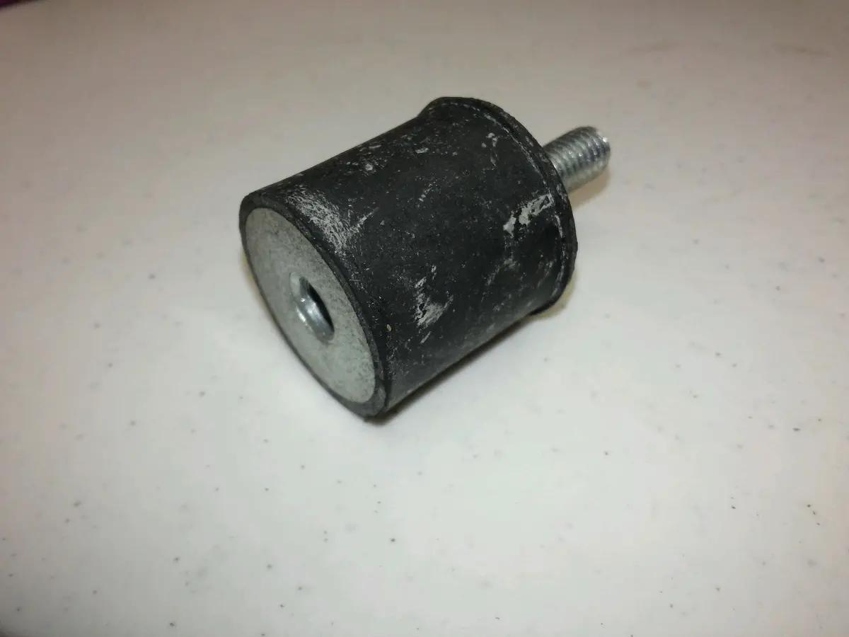 G052181 Vibration Mount Pramac Fm725/Wh4 1