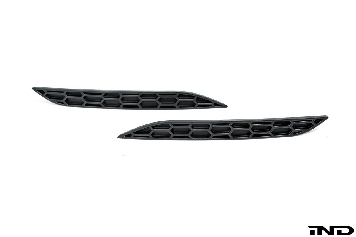 Acexxon F22 2-Series M-Sport Rear Reflector Insert Set - Honeycomb 1