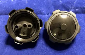 100210     Fuel Cap     Grasshopper  (Each Sold Separately) 3/Sh3-5/W4 1