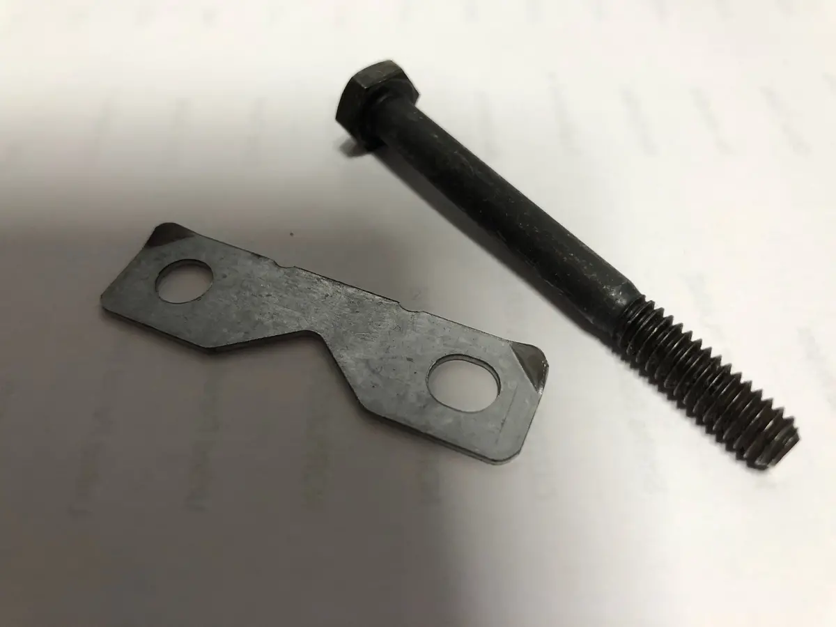 650327A Screw, Muffler Tecumseh 1