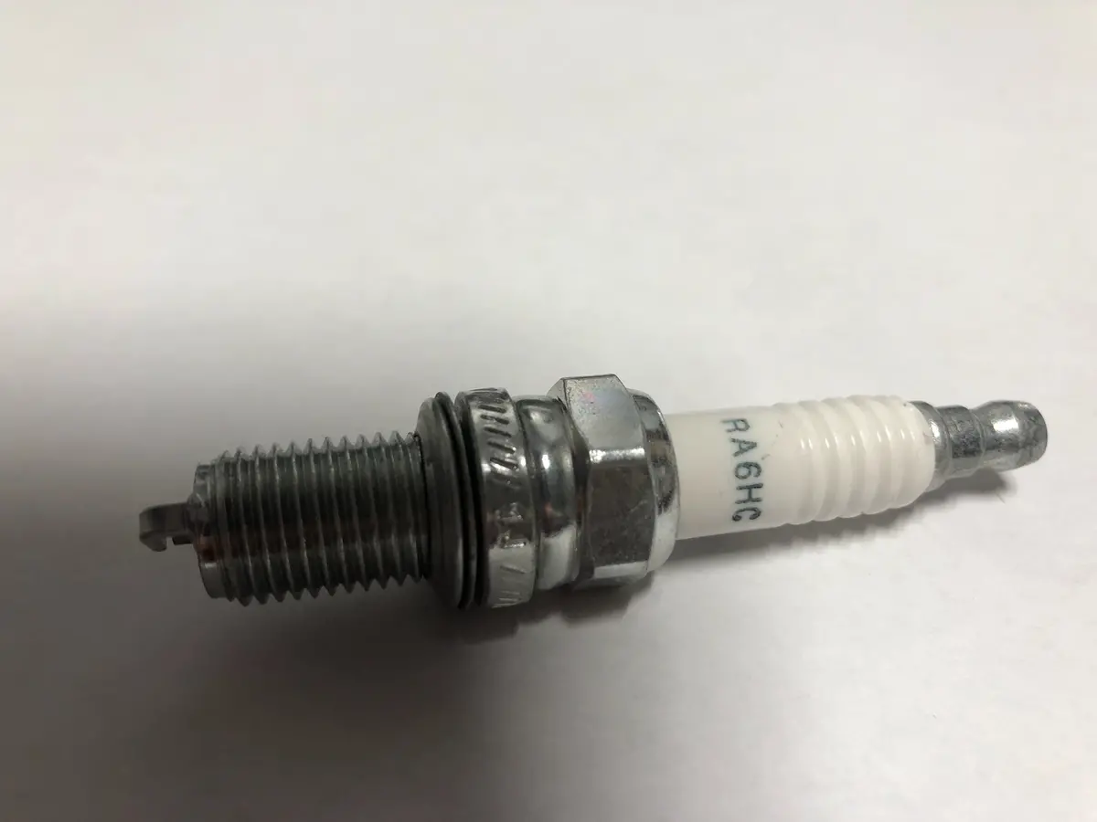 Ra6hc Spark Plug Champion Ch 7 1