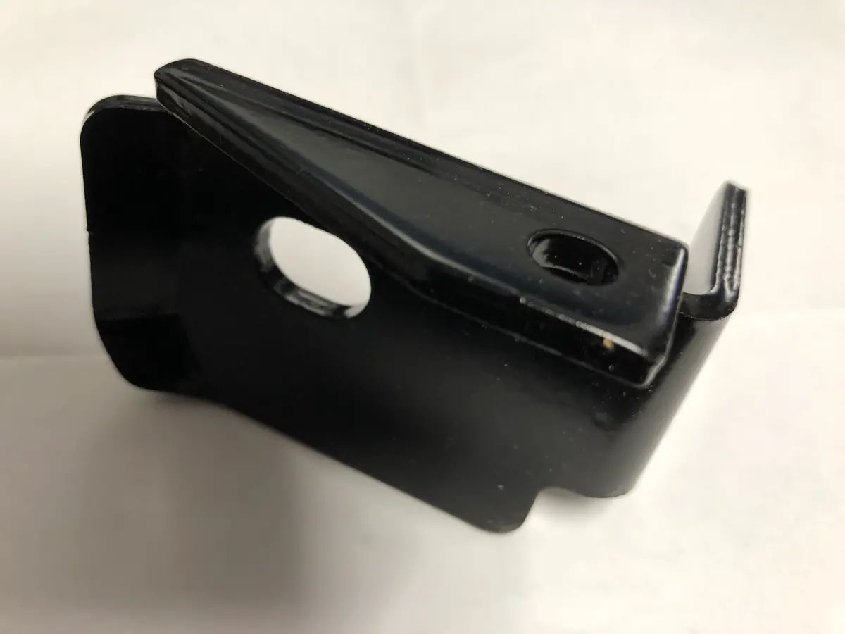 094026E701 Hanger, Rh Deck Stanley 1