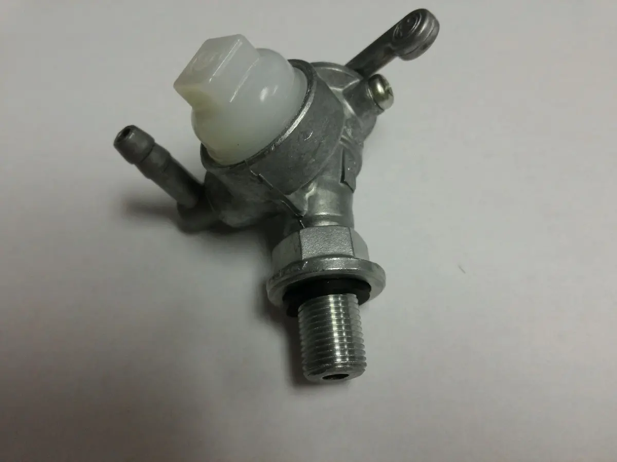 064-20042-00 Fuel Valve 8Mm Threads Robin Subaru Fm625 1