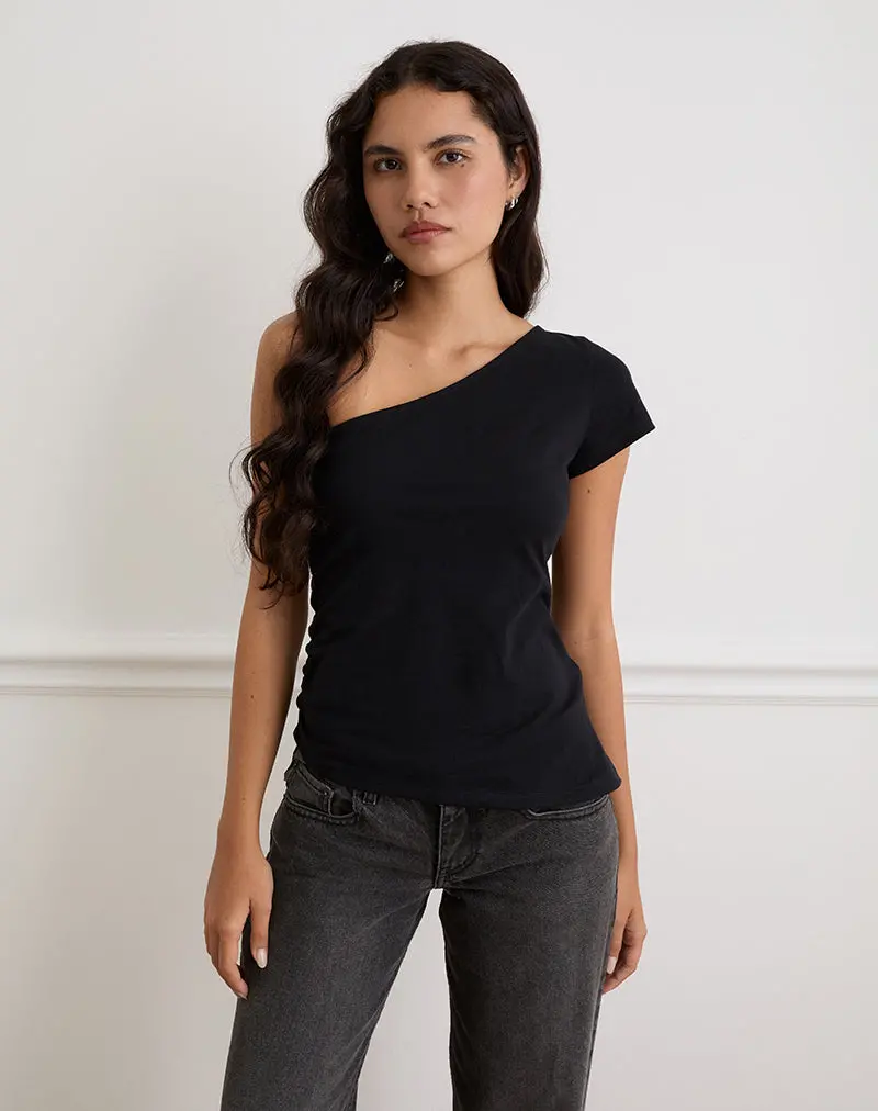 Tokiwa Asymmetric Shoulder Tee In Black 1