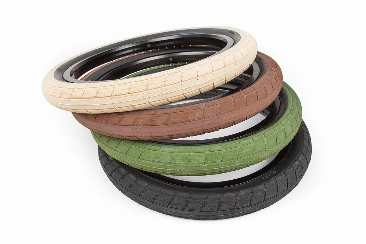 Bsd - Donnasqueak Tyres 2.4 (Options) 1