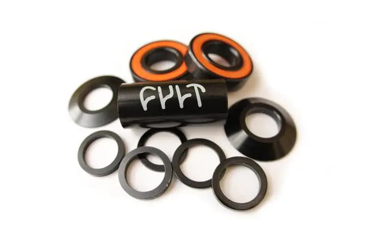 Cult - Bottom Bracket 1