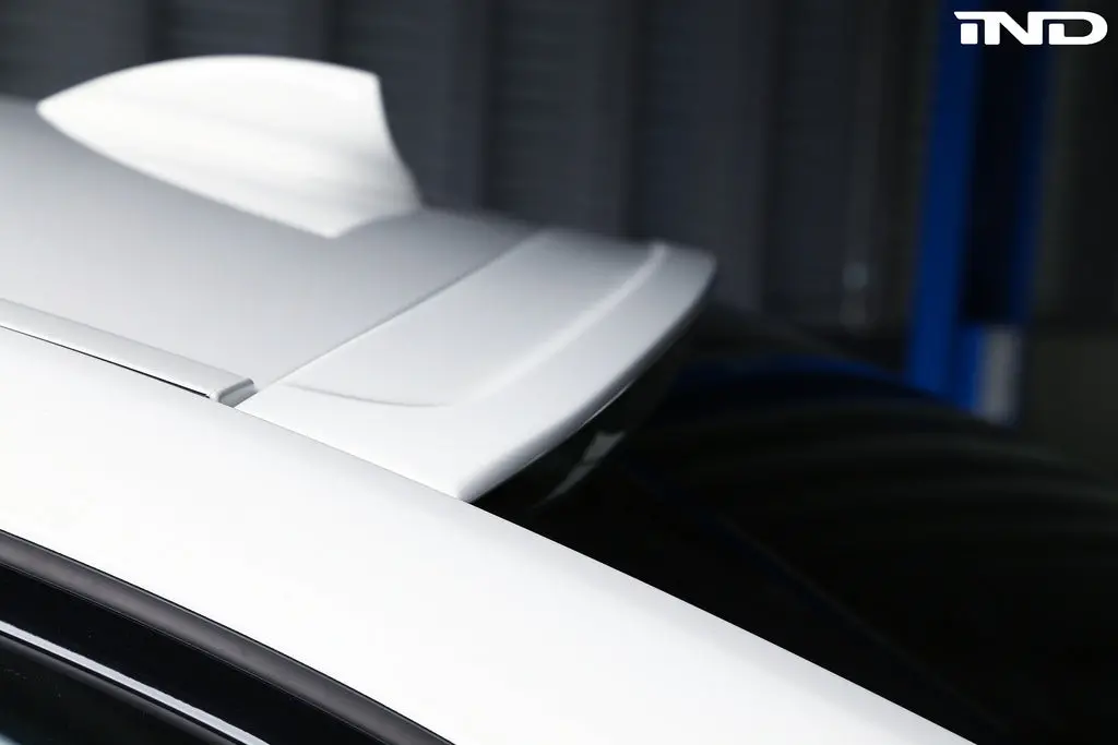 3D Design G30 5-Series Roof Spoiler 1