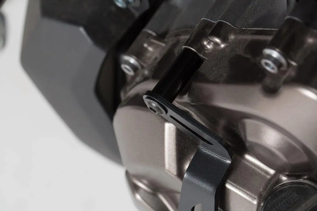 Sw Motech Alternator Cover Guard (Black) Fits For Yamaha Mt-07 / Tracer, Xsr700 ('14-'19) 1