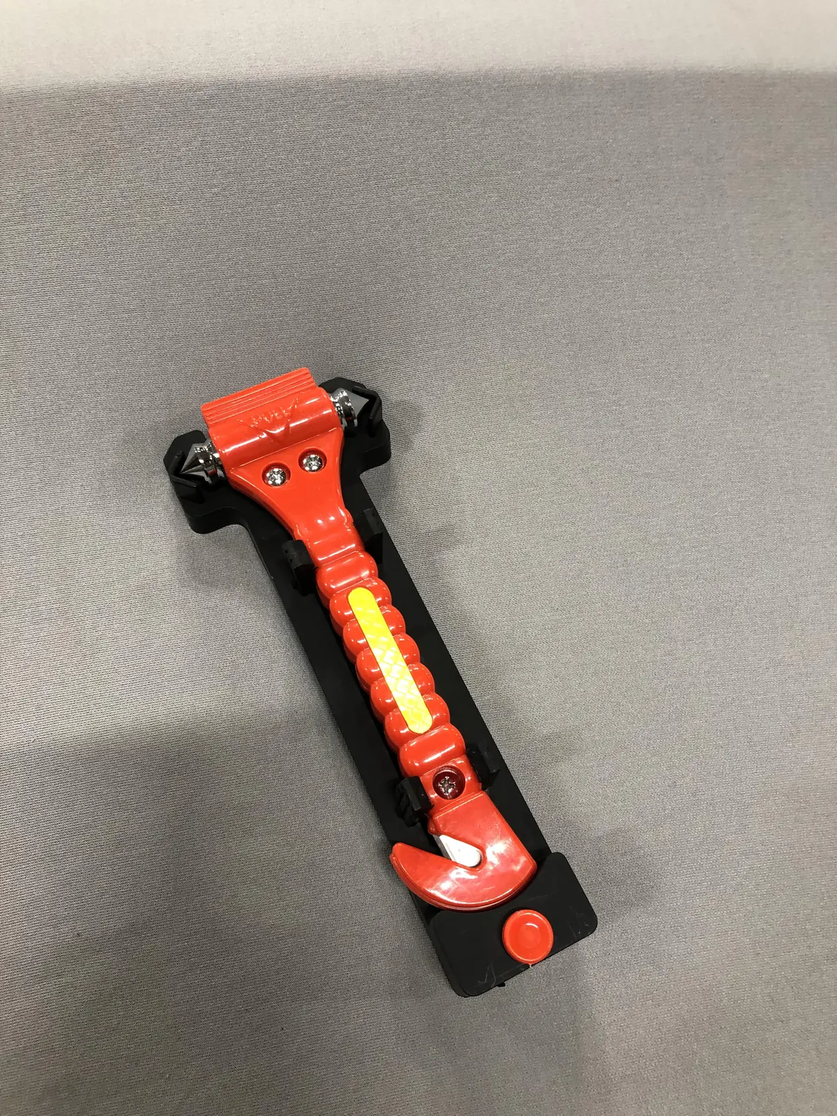 Belt Cutter/Window Breaker 1