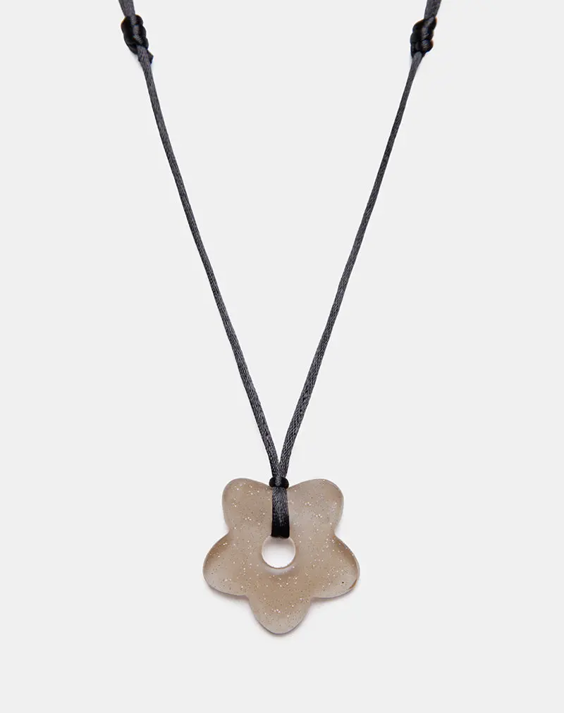 Flower Necklace In Resin Brown 1