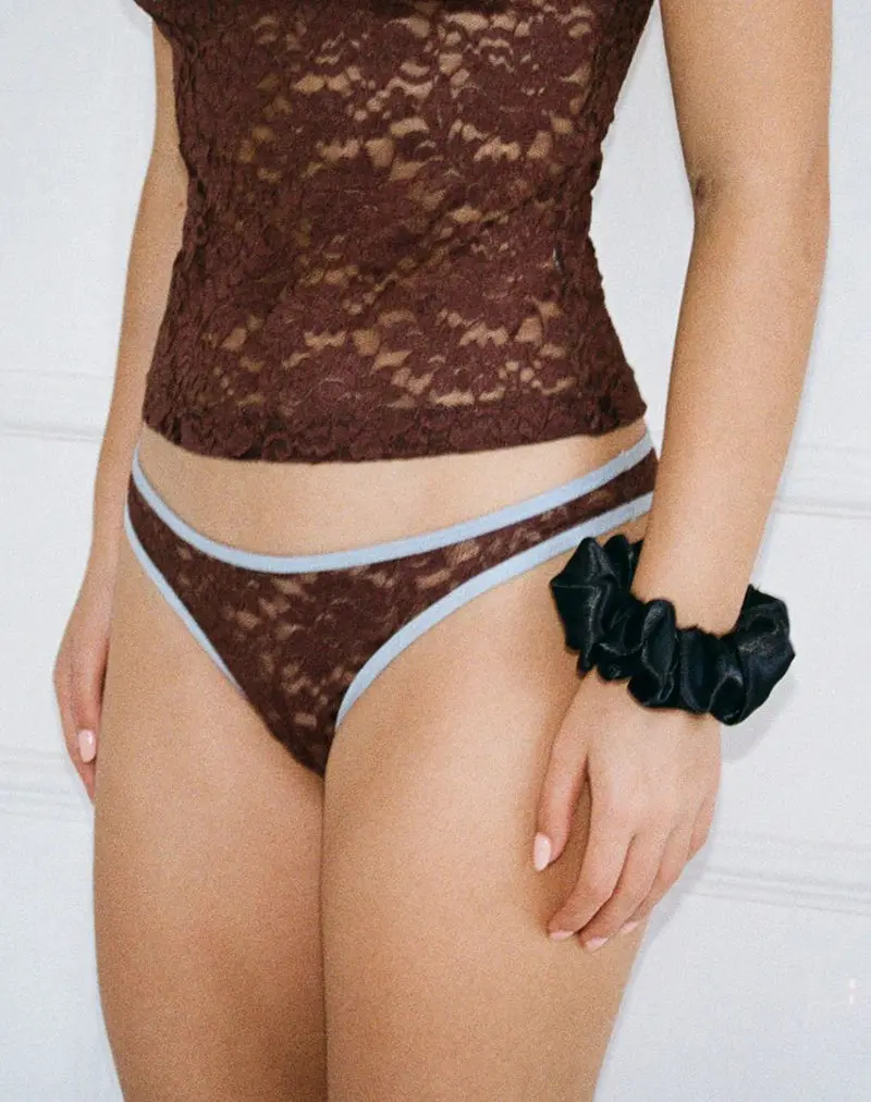 Yinis Knickers In Chocolate Lace With Blue Binding 1
