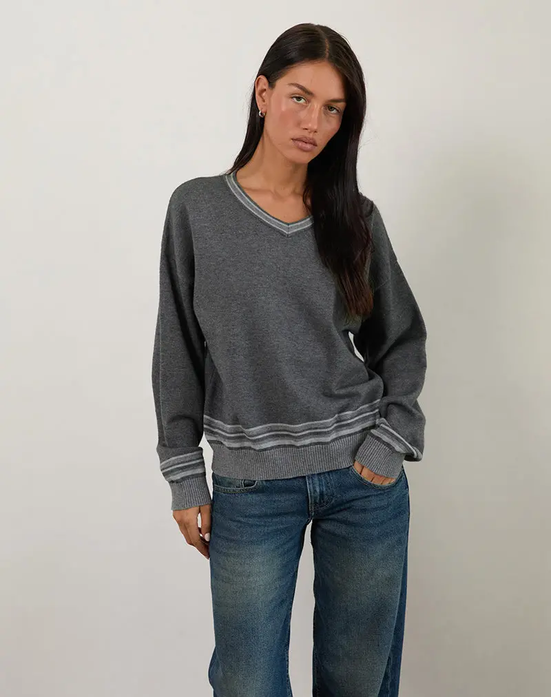 Yarnia Slouchy V Neck Jumper In Charcoal 1